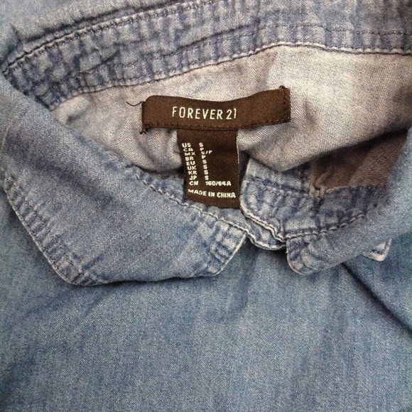 WOMENS S CHAMBRAY DENIM SHIRT LONG SLEEVE 100% COTTON BLUE 38.5"x 24" - Picture 7 of 12